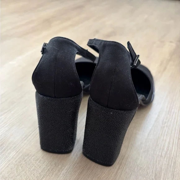 Tom ford era Gucci Black Strappy Heels - Picture 2 of 4